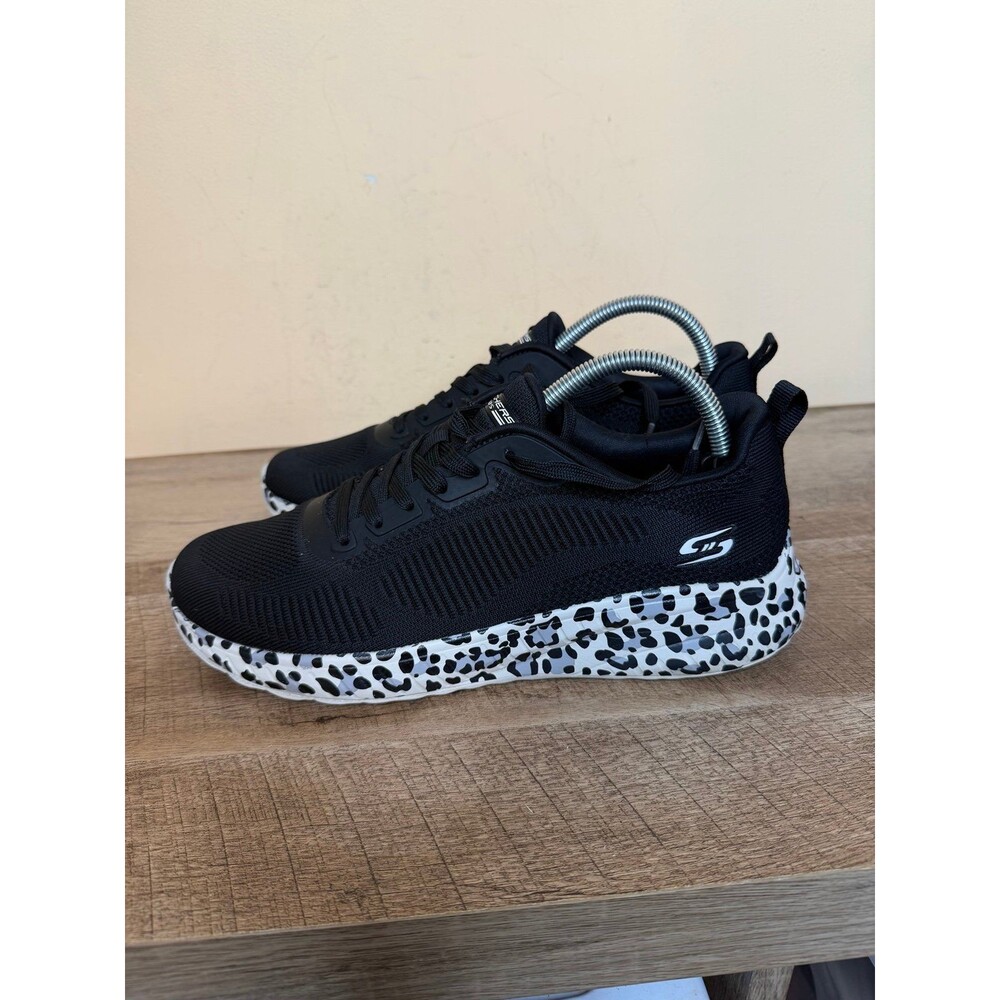Skechers Bobs Squad Chaos leopard women’s size 10 shoes